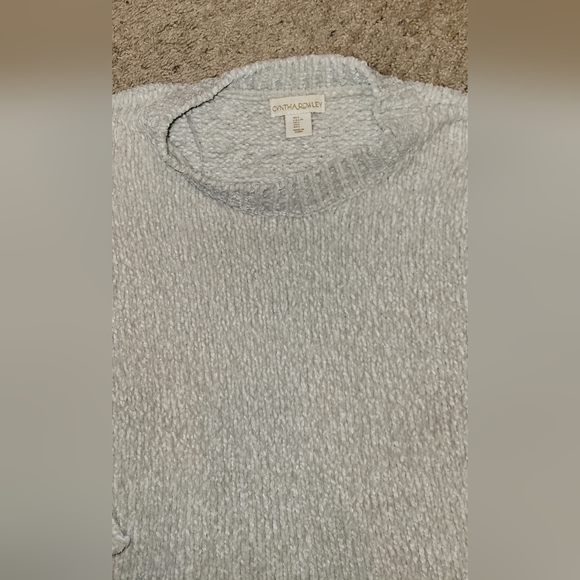 Cynthia Rowley Silver Sweater size large - Picture 2 of 4